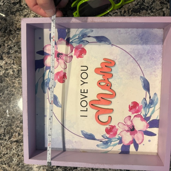 Small wall decor. - Picture 2 of 3